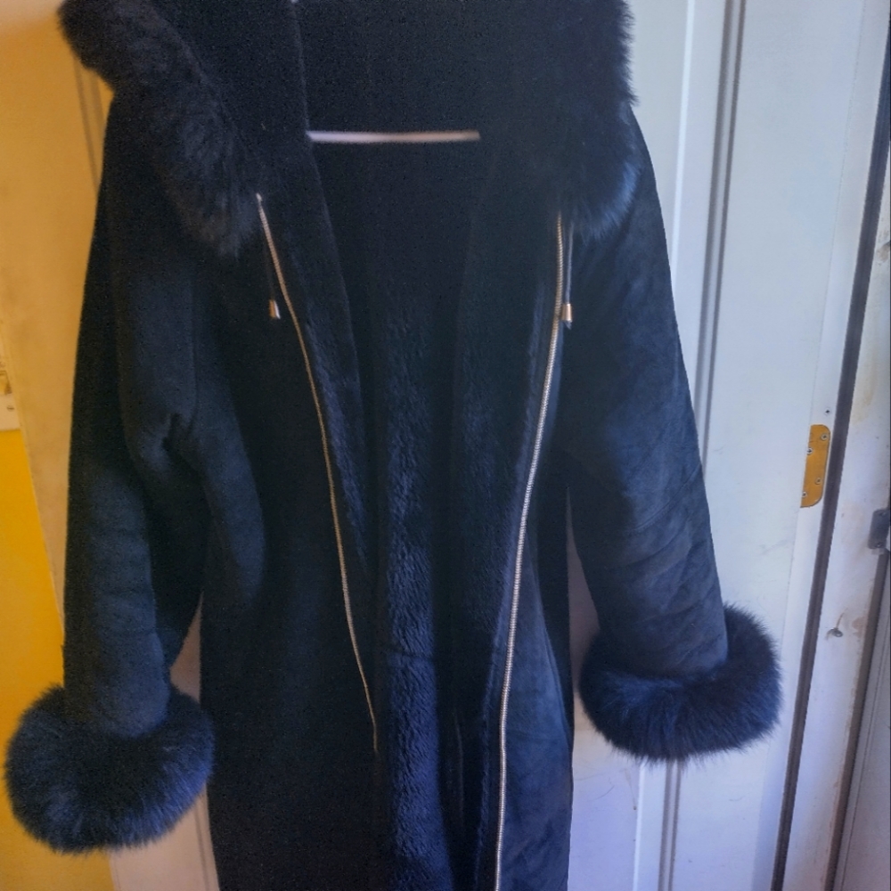 Knowles and Carter black on black women's suede and fur lined long coat